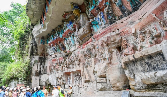 Dazu Rock Carvings2.webp