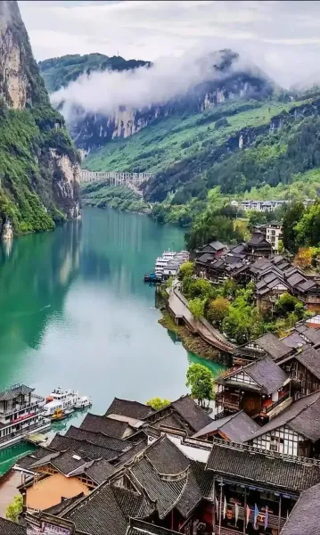 Wujiang Gallery Cruise.webp