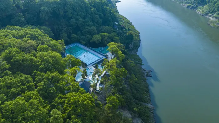 Chongqing hot springs and health care
