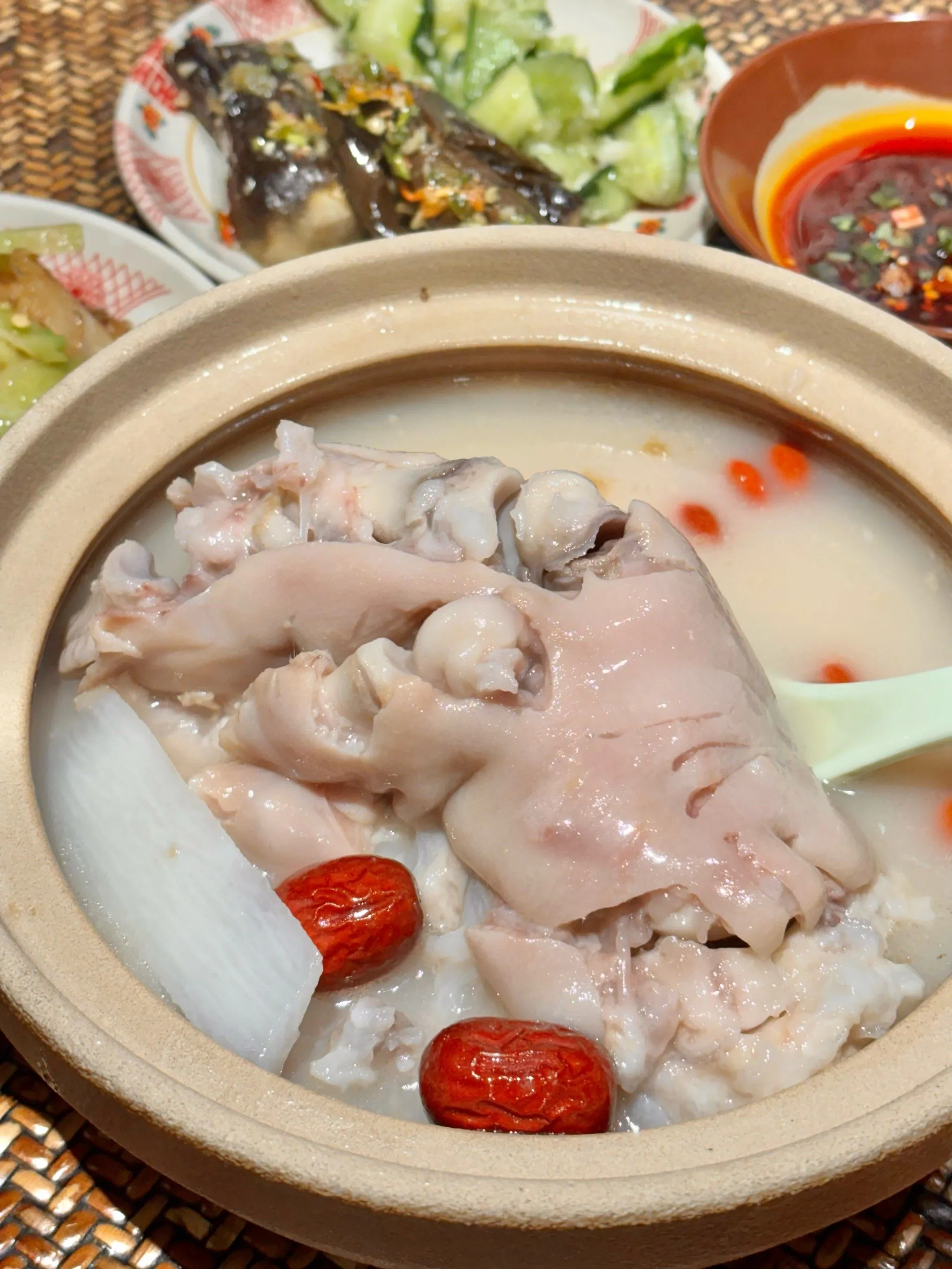 Pig's trotters soup.webp